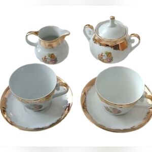 Vintage Bavaria Porzellain Fabrik Gold Rims 2 Cups + Saucers, Sugar & Creamer